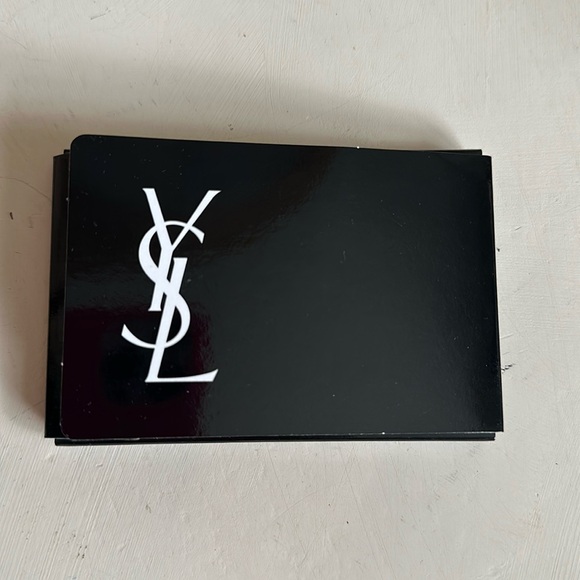 YSL New Gold Card holder w/ YSL box Giftable beautiful flawlesss Authentic - Picture 2 of 9